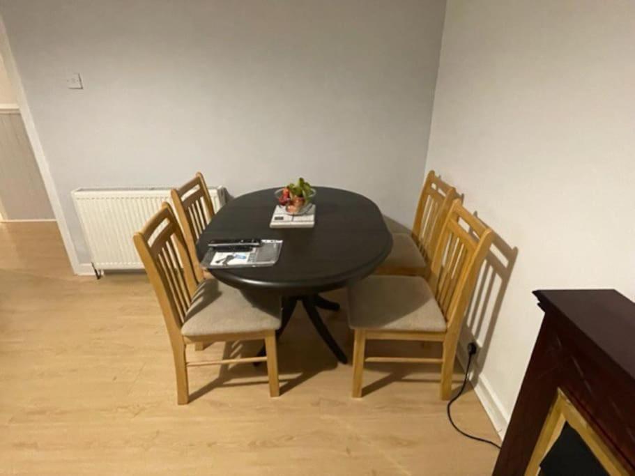 Lovely 2Br Gem Near To Wsu, City. Paisley Esterno foto